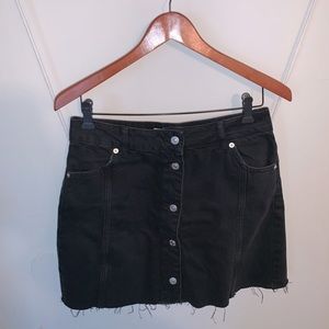 Top Shop Black denim skirt.